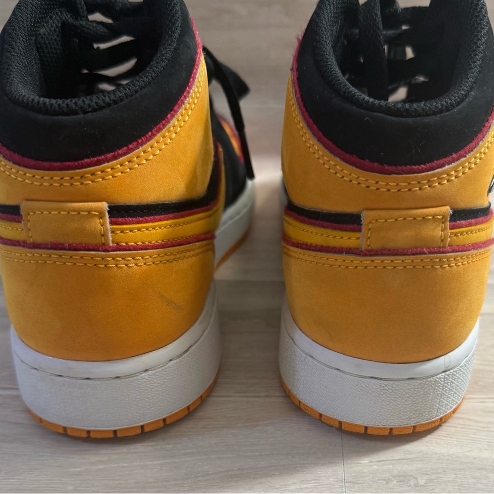 Nike Air Jordan 1 Mid Black Gold Orange Red Youth 5Y Sneakers - Picture 4 of 13